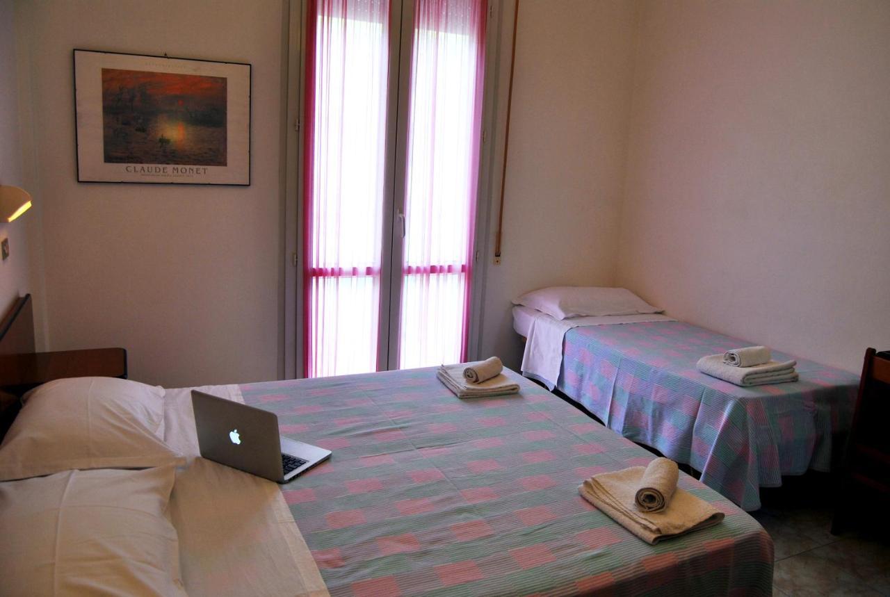 Hotel Samoa Римини Экстерьер фото