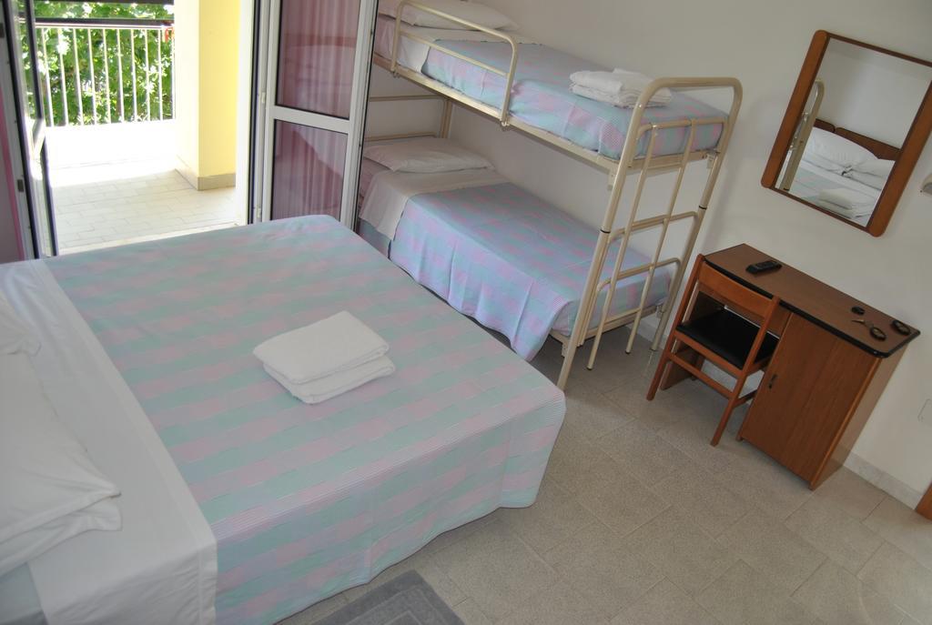 Hotel Samoa Римини Экстерьер фото