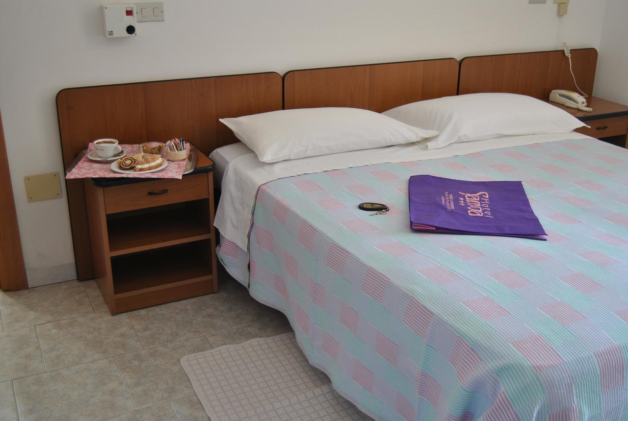 Hotel Samoa Римини Номер фото